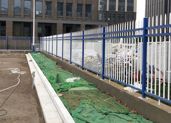 鋅鋼圍墻護欄價格 鋅鋼圍墻護欄價格