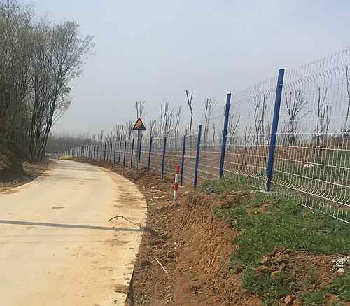 桃形柱護(hù)欄網(wǎng) 桃形柱護(hù)欄網(wǎng)