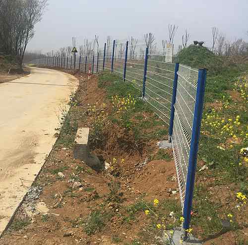 桃形柱護(hù)欄網(wǎng)價格 桃形柱護(hù)欄網(wǎng)價格